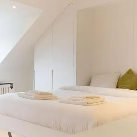 Fischer A La Petrusse 302 Lejlighed *