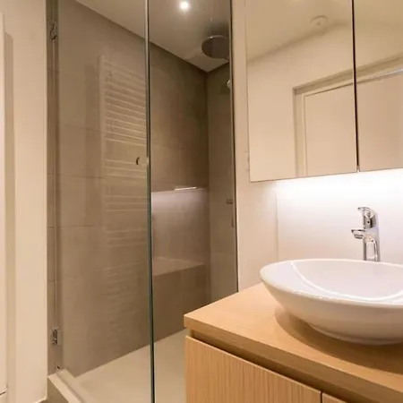 Fischer A La Petrusse 302 * Luxembourg